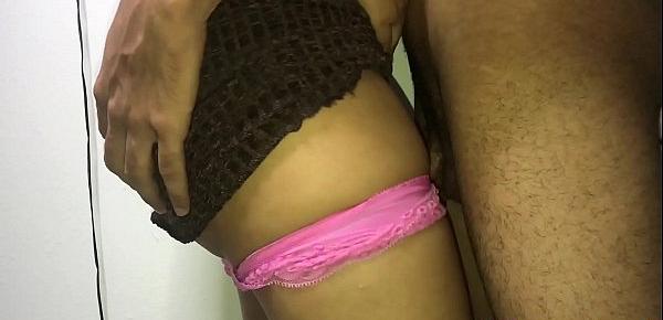  la sobrina quiere que me corra en sus bragas para no quedar embarazada